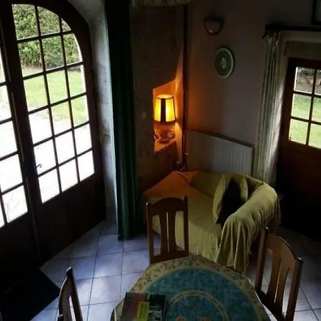House Pigeonnier 18eme Siecle بيت للعطل Memerlin