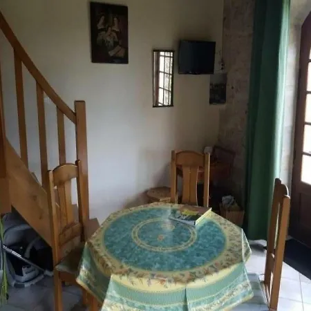 House Pigeonnier 18eme Siecle بيت للعطل *